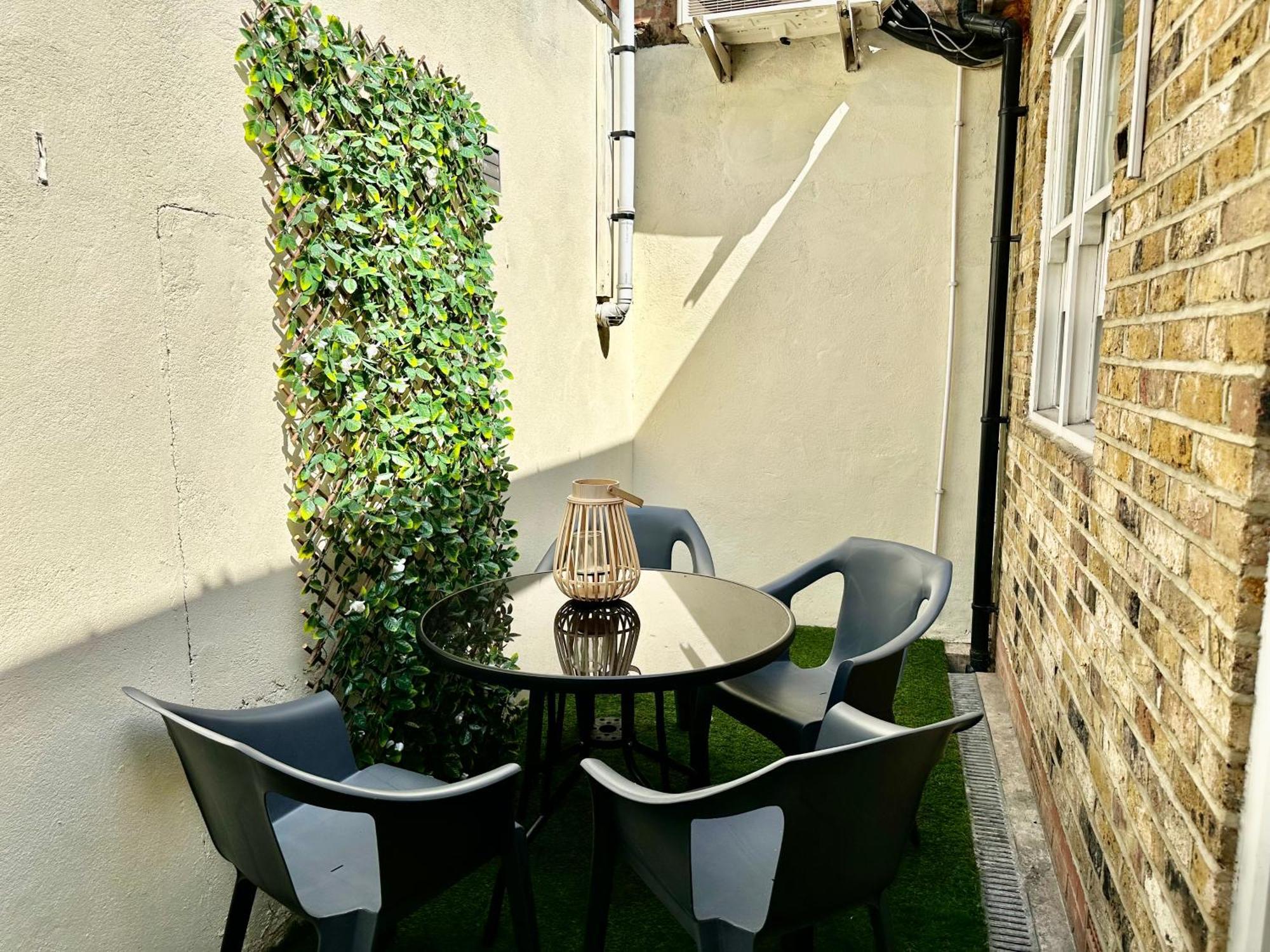 Ferienwohnung Westferry Two London Exterior foto
